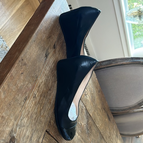 New black wedge. - Picture 2 of 4